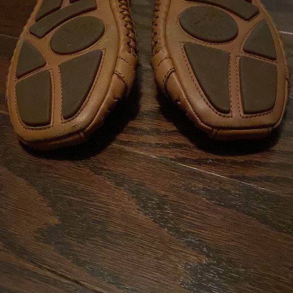 Michael Kors Leather Flats - Picture 5 of 8